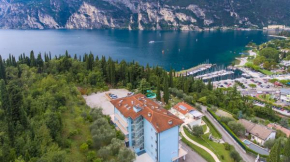 Residence Marina Riva Del Garda